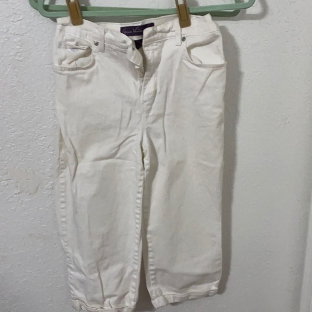 Gloria Vanderbilt cropped jeans